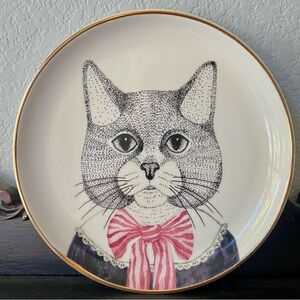 Royalty Cat! Cute 8 in. Round salad/dessert plate- perfect for a luncheon Tea